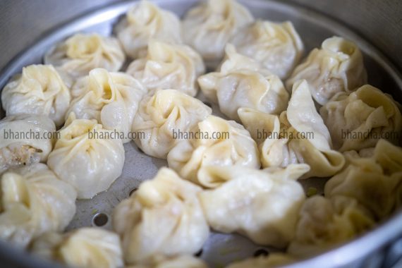 chicken momos steam